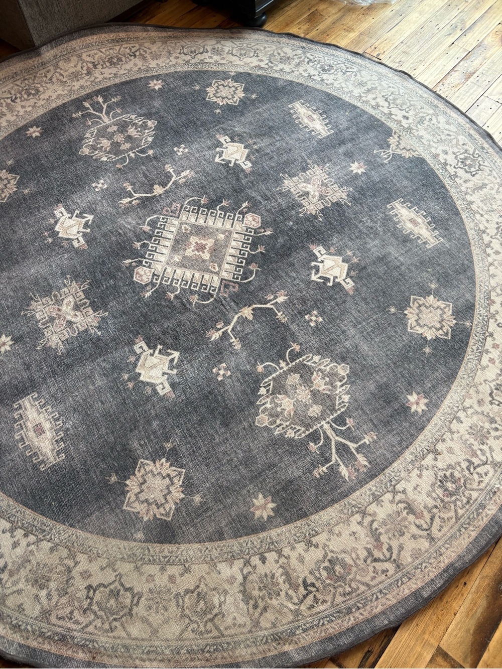 Vintage-Style Round Area Rug in Gray and Cream - Neutral Home Accent